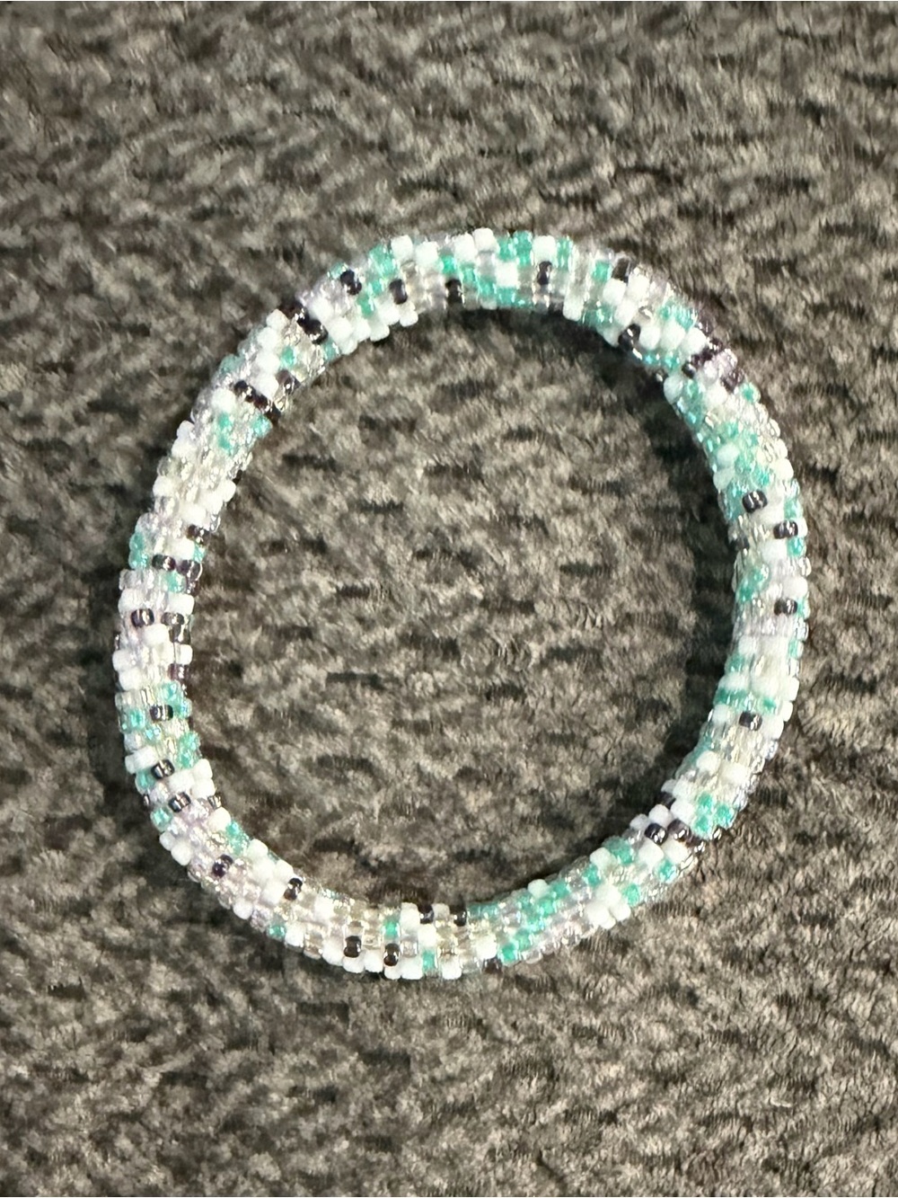 Sashka Co. Glass Bead Bracelet
